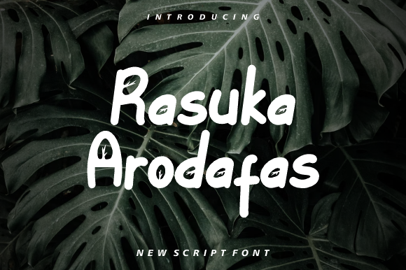 Rasuka Arodafas: The Paint Brushed Vintage Display Font That Tells a Story